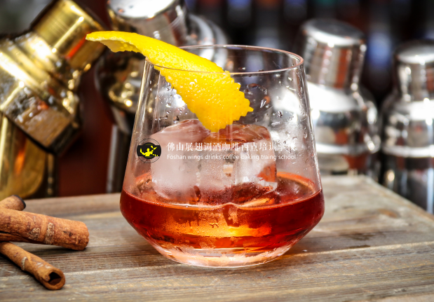 調酒培訓學校零基礎的人可以去嗎？